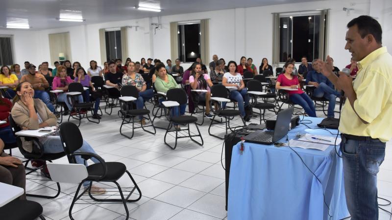 Vereador Sete participa de curso de boas práticas em manipulação de alimentos